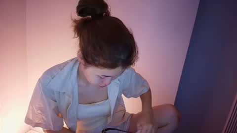 Kimi online show from August 11, 3:08 am