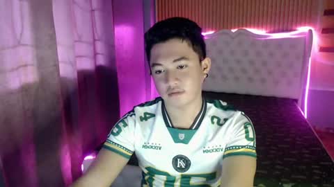 kim fucker69 online show from July 6, 6:27 am
