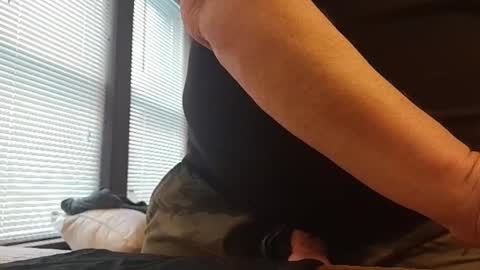 Kindofabear online show from February 26, 9:57 pm