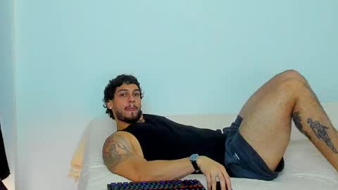 king_of_kings__ online show from April 26, 4:58 pm