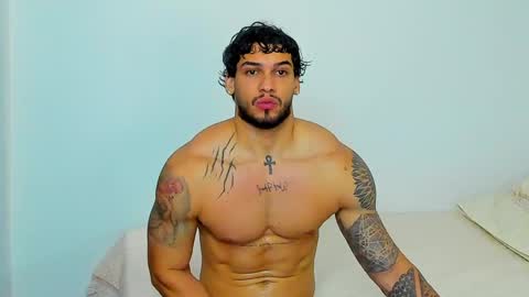 king_of_kings__ online show from April 27, 1:07 pm