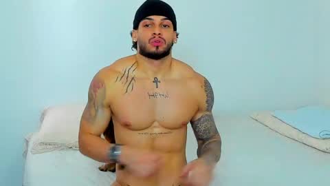 king_of_kings__ online show from April 29, 3:58 pm