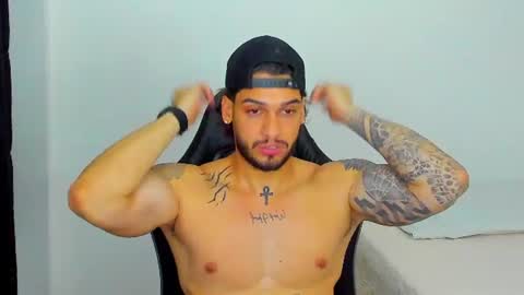 king_of_kings__ online show from July 30, 2:08 am