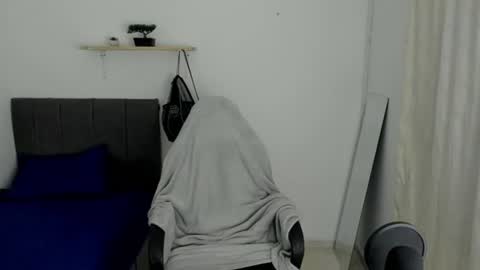 king_warlord online show from August 14, 12:03 am