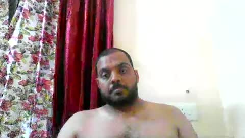 kingalpines1 online show from July 1, 6:09 pm