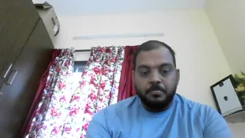 kingalpines1 online show from July 12, 2:18 am