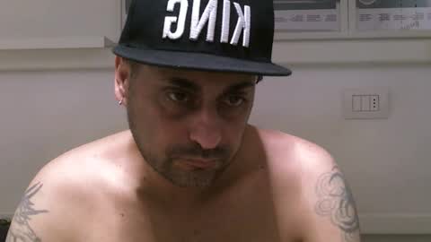 ivano corona  online show from August 15, 9:13 am