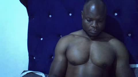 kingnovaa23 online show from July 30, 11:50 am