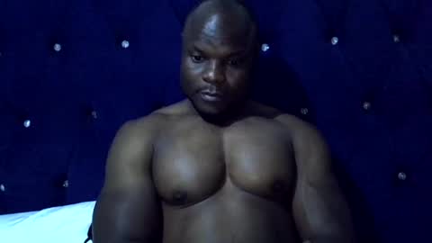 kingnovaa23 online show from August 6, 11:04 pm