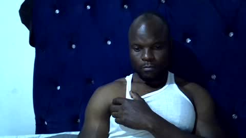 kingnovaa23 online show from August 12, 6:54 pm