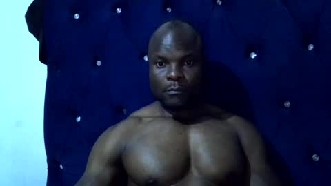 kingnovaa23 online show from August 12, 9:06 pm