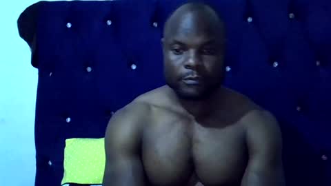 kingnovaa23 online show from August 14, 9:29 pm