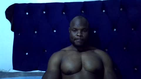kingnovaa23 online show from August 14, 10:46 pm