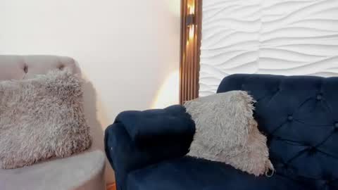 elik online show from August 6, 9:58 pm