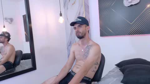 KING  online show from August 6, 6:56 am
