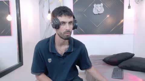 KING  online show from August 9, 6:58 am