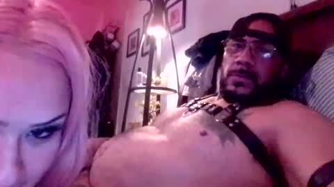 kinkcave123631952 online show from May 29, 2:08 pm