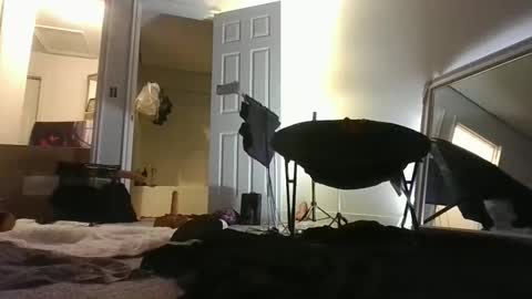 littl big booty online show from May 22, 6:15 am