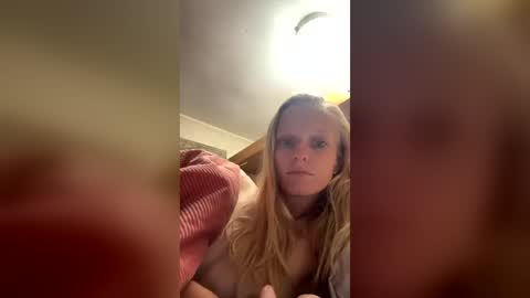 Kinkycheeks101 online show from July 20, 9:45 am