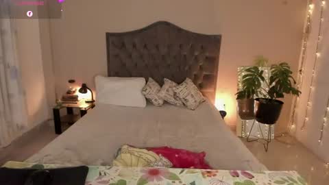 Jenny online show from July 2, 6:14 am