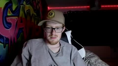 kinkylad007 online show from August 17, 10:15 pm