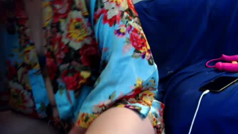 Kinkymilf412420 online show from July 24, 12:19 pm