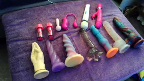 Kinkymilf412420 online show from August 16, 9:24 am