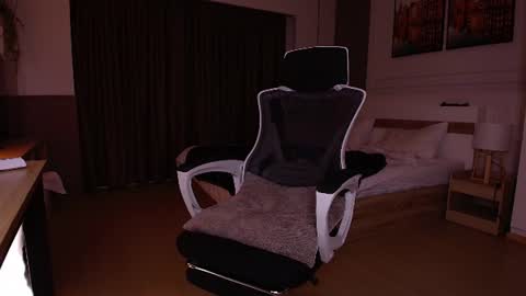 Aleks and Fiona 3 online show from July 17, 3:34 pm