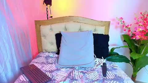 kinkysweet__ online show from August 1, 2:34 pm