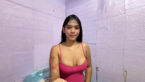 kinnalicous online show from August 10, 12:39 pm