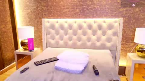  CALL ME KINSLEY  online show from August 11, 1:46 pm