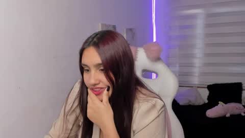 kir_ely online show from August 5, 8:29 pm