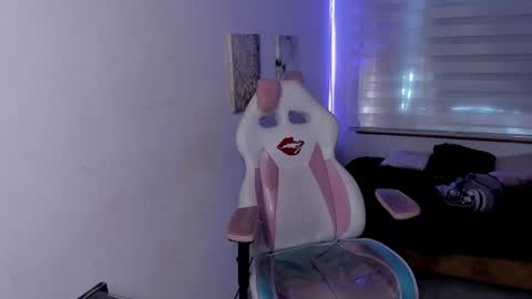 kir_ely online show from August 10, 8:54 pm
