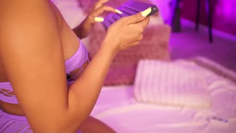 kira krush online show from August 7, 7:19 am