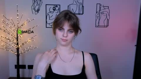 kira online show from August 5, 2:53 am