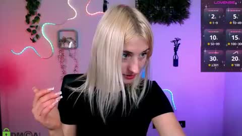 kira online show from August 8, 12:43 am