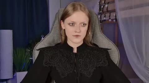 Kira online show from July 30, 4:09 am