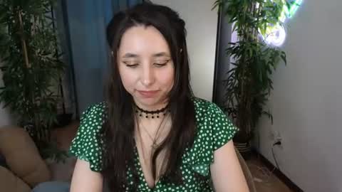 Kira online show from August 14, 3:15 pm