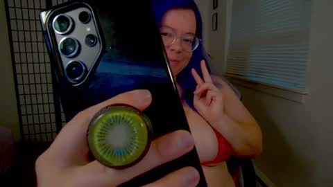 KiraSpitQueen online show from August 5, 3:37 am