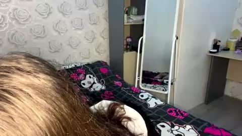 Kira online show from August 16, 11:58 am