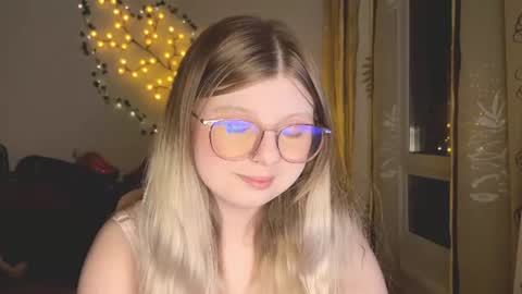 KiraYume online show from July 17, 9:26 pm
