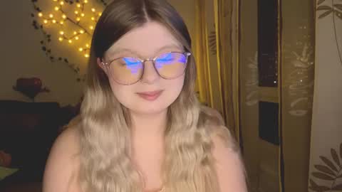 KiraYume online show from July 31, 9:31 pm