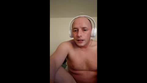 kirke1993 online show from April 30, 2:20 pm