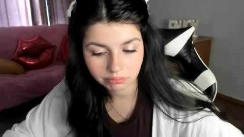 kisamodel online show from August 7, 2:22 am