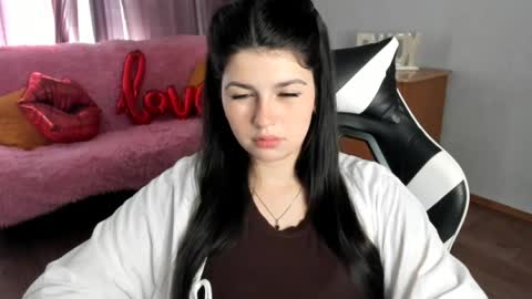 kisamodel online show from August 8, 4:56 am