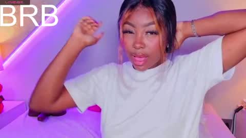 kishalove_ online show from August 15, 1:48 pm