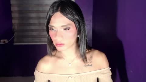 larissa online show from September 8, 3:52 pm