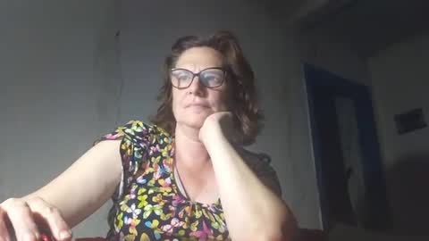 kissandvibe online show from June 15, 9:02 pm