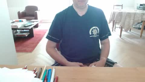 kisslog1 online show from August 1, 7:14 am