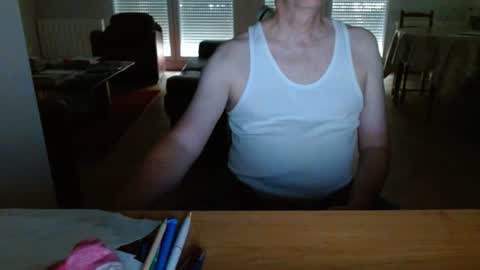 kisslog1 online show from August 8, 10:04 am